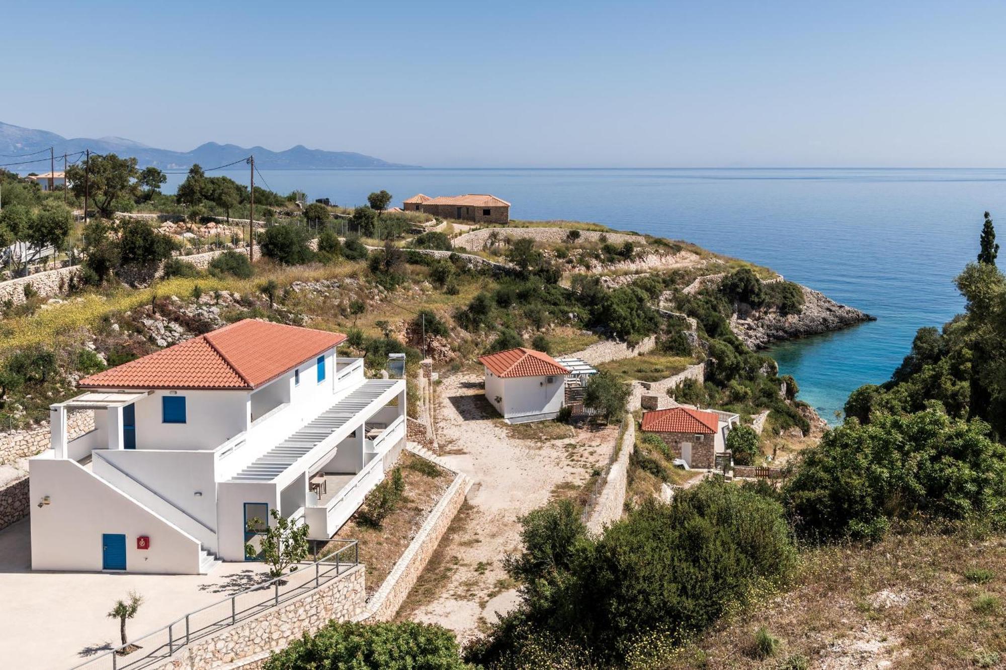 Mikro Nisi Studios & Apartments Agios Nikolaos  Exteriör bild