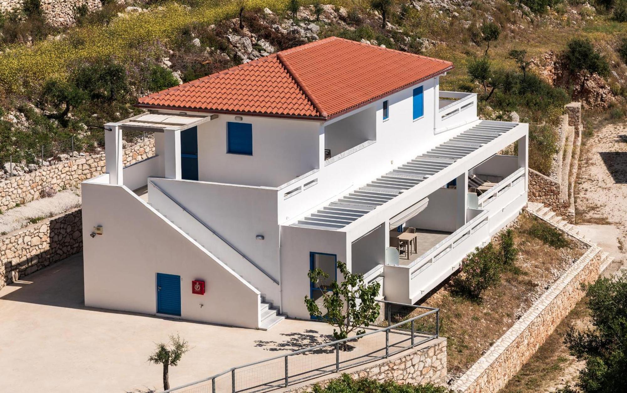 Mikro Nisi Studios & Apartments Agios Nikolaos  Exteriör bild