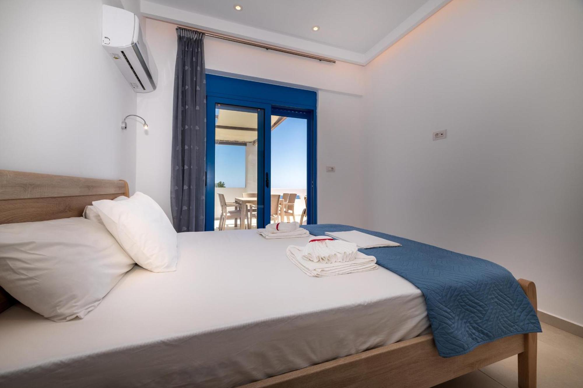 Mikro Nisi Studios & Apartments Agios Nikolaos  Exteriör bild