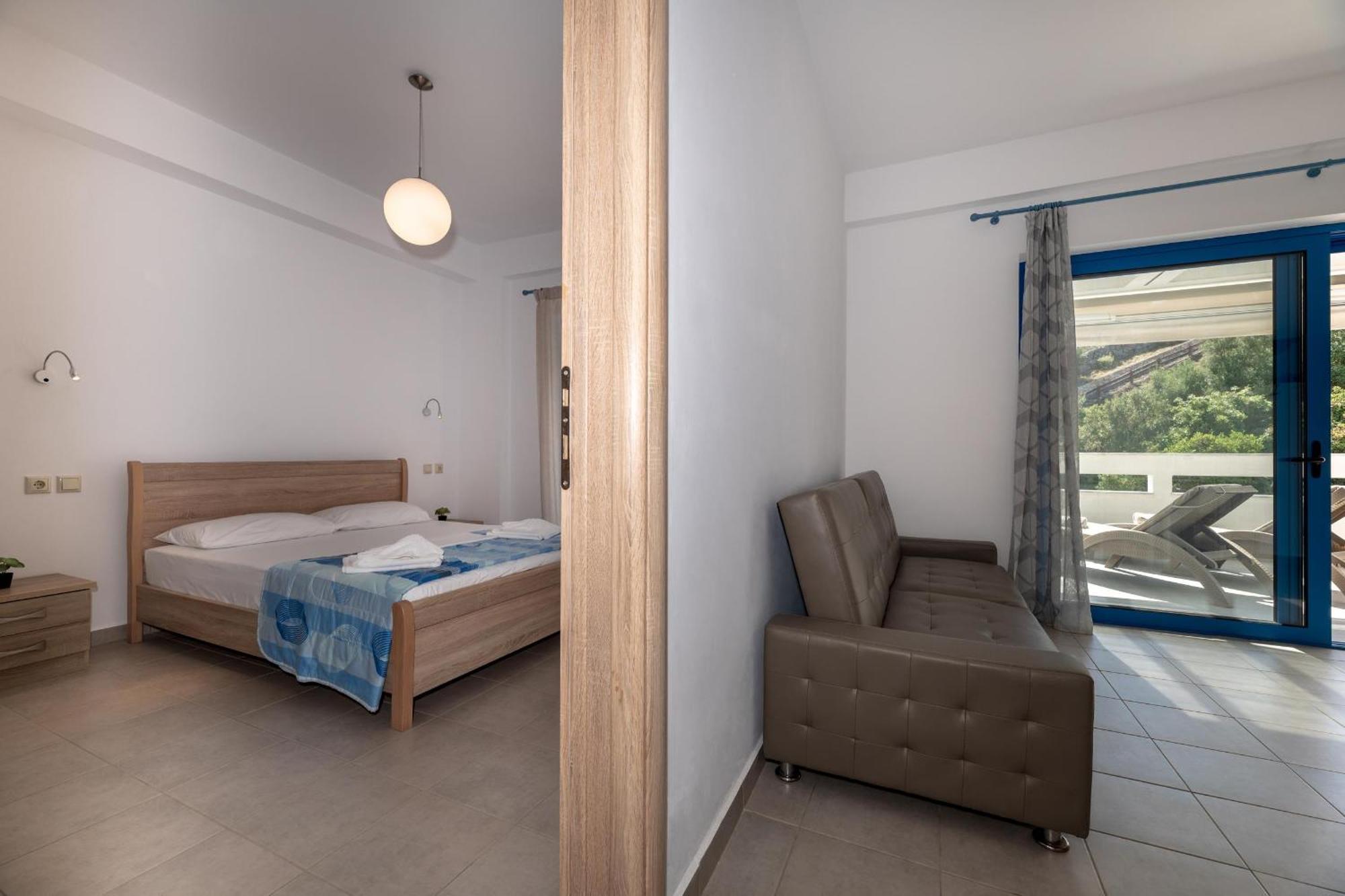 Mikro Nisi Studios & Apartments Agios Nikolaos  Exteriör bild