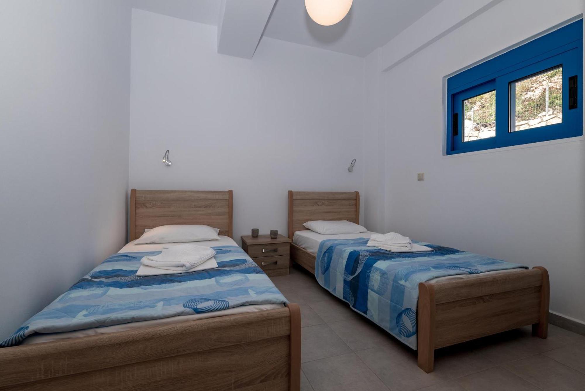Mikro Nisi Studios & Apartments Agios Nikolaos  Exteriör bild