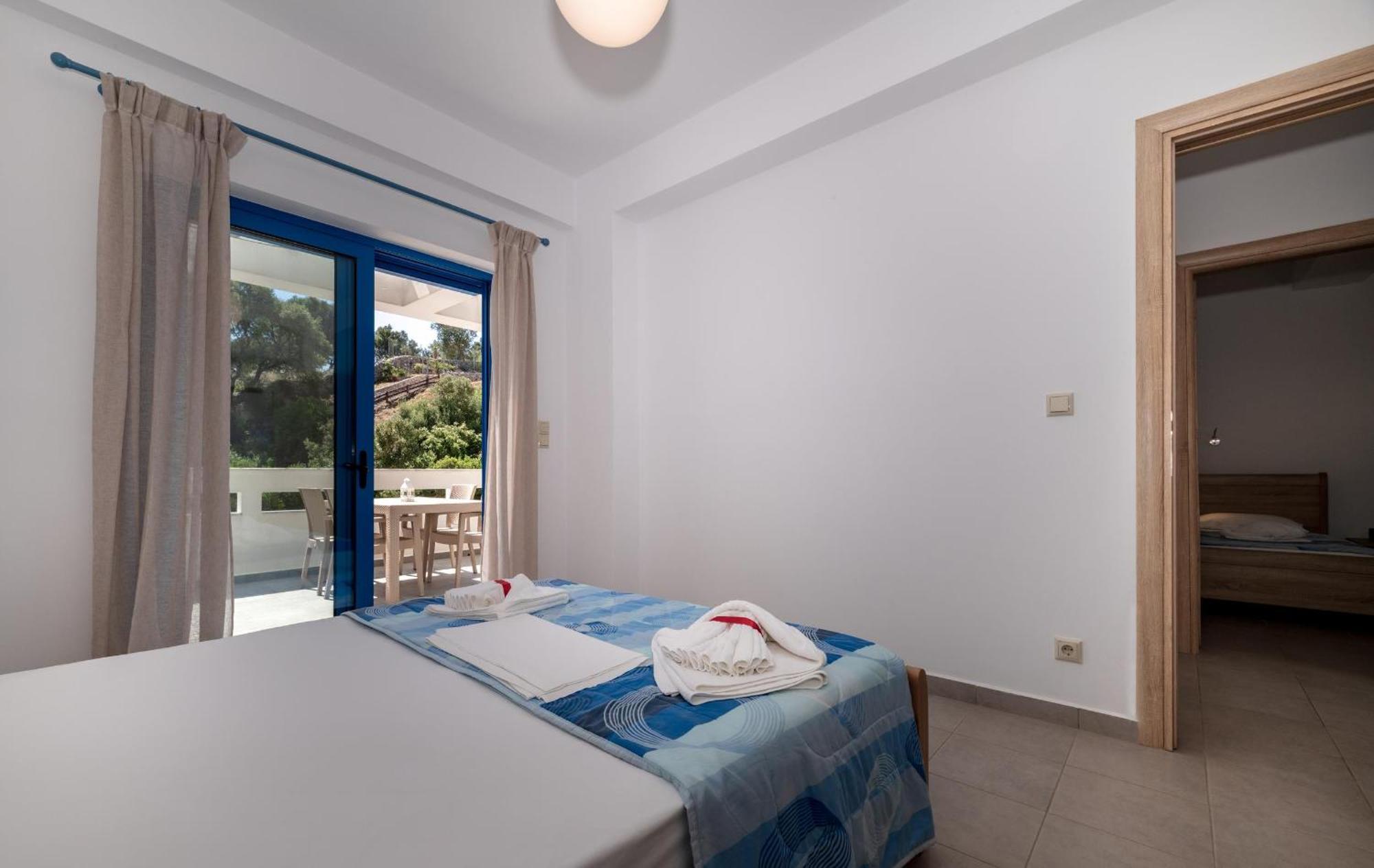 Mikro Nisi Studios & Apartments Agios Nikolaos  Exteriör bild